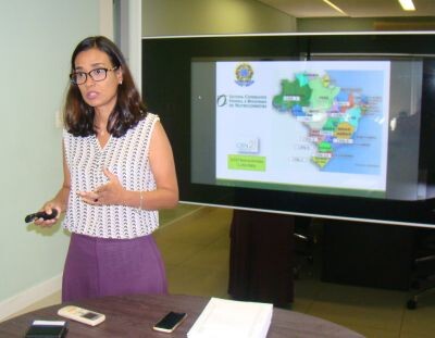 crn-2-entrega-carteira-de-identidade-profissional-a-19-nutricionistas-em-porto-alegre