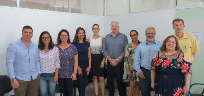 crn-2-participa-de-visita-a-secretaria-de-saude-de-tramandai