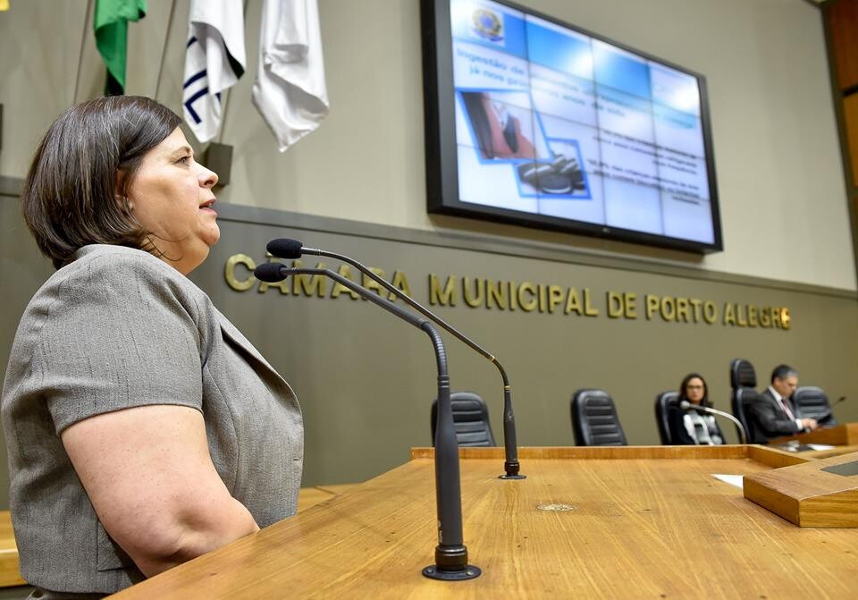 21231078_127855411100194_6885900018315583637_n (1).jpg