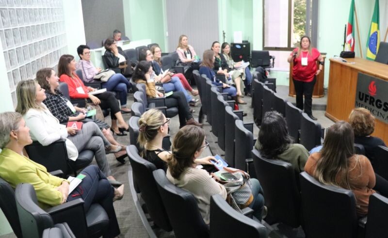 comisso-de-formao-do-crn-2-realiza-encontro-temtico-em-porto-alegre