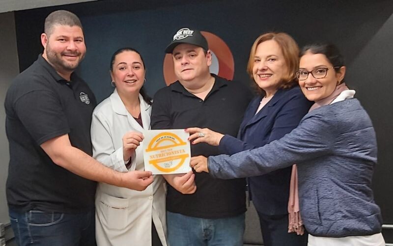 hamburgueria-de-porto-alegre-recebe-o-selo-de-qualidade-do-crn-2-n-45