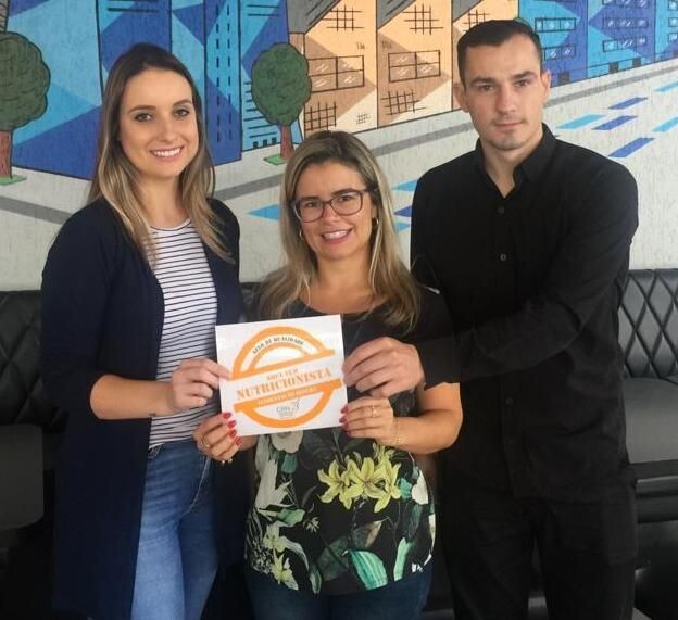 hamburgueria-de-caxias-do-sul-recebe-o-selo-de-qualidade-do-crn-2-n-42